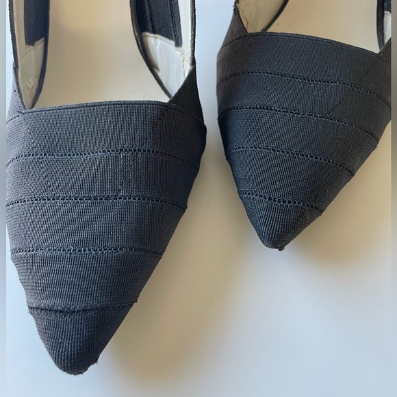 NINE WEST BLACK FABRIC PUMPS. SIZE 8.5 👠 - Picture 4 of 6